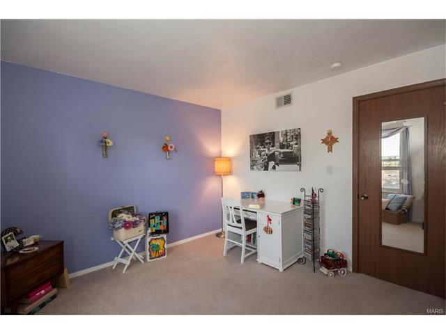 1348 Holgate #G6, Ballwin, MO 63021 photo 17