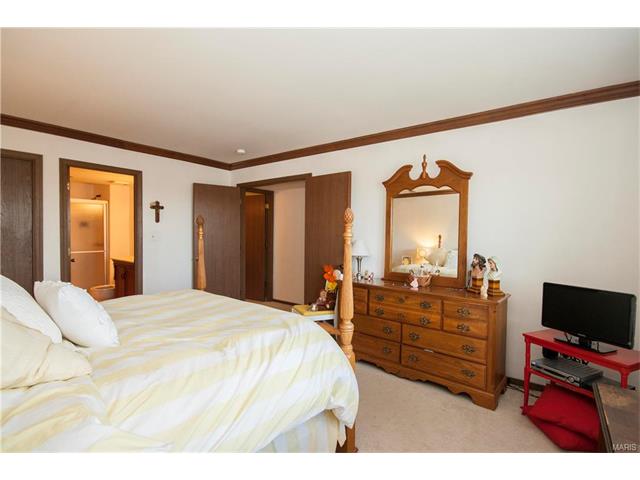 1348 Holgate #G6, Ballwin, MO 63021 photo 13