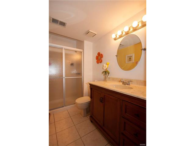 1348 Holgate #G6, Ballwin, MO 63021 photo 15