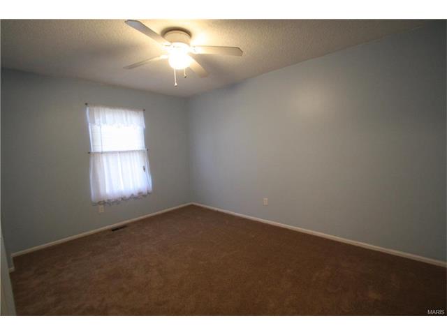 422 Feise Rd, O'fallon, MO 63368 photo 8