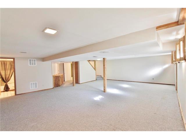 346 Glan Tai Dr, Ballwin, MO 63011 photo 20
