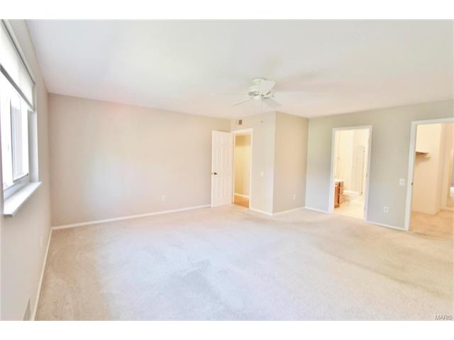 346 Glan Tai Dr, Ballwin, MO 63011 photo 13