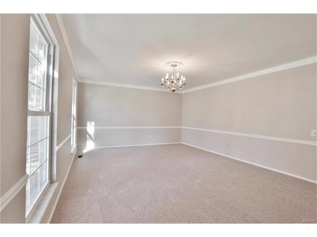346 Glan Tai Dr, Ballwin, MO 63011 photo 3