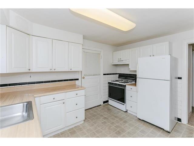 7820 Rosedale Dr, Saint Louis, MO 63121 photo 14