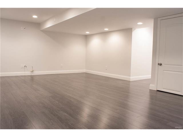 345 Baxter Rd, Ballwin, MO 63011 photo 13