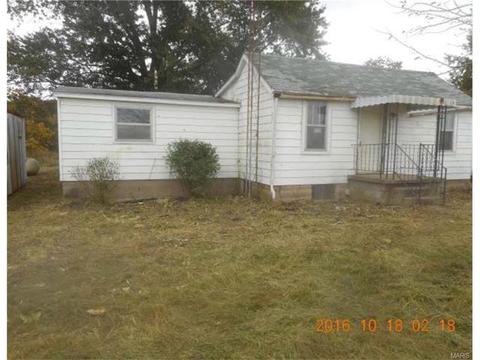 12374 Applegate Rd, Olney, IL 62417 photo 1