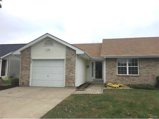 566 Knob Hl, O'fallon, MO 63366 photo 1