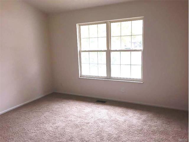 566 Knob Hl, O'fallon, MO 63366 photo 9