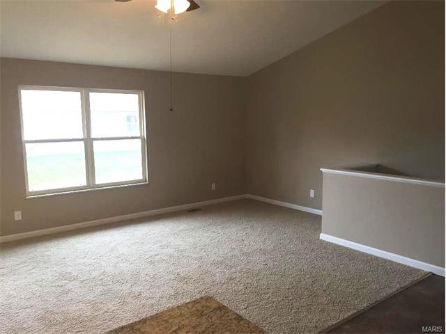566 Knob Hl, O'fallon, MO 63366 photo 4
