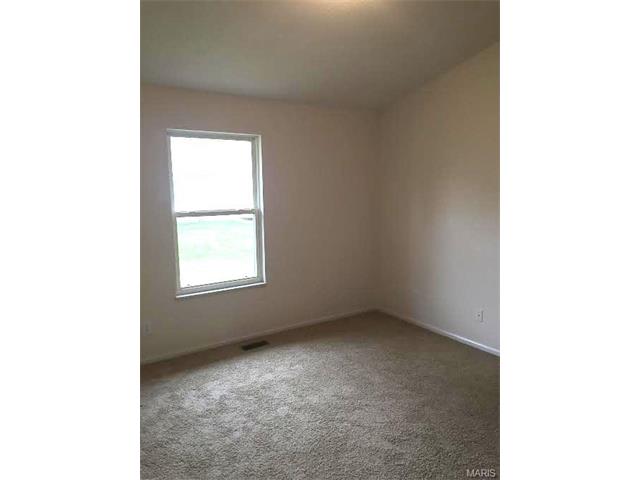 566 Knob Hl, O'fallon, MO 63366 photo 10