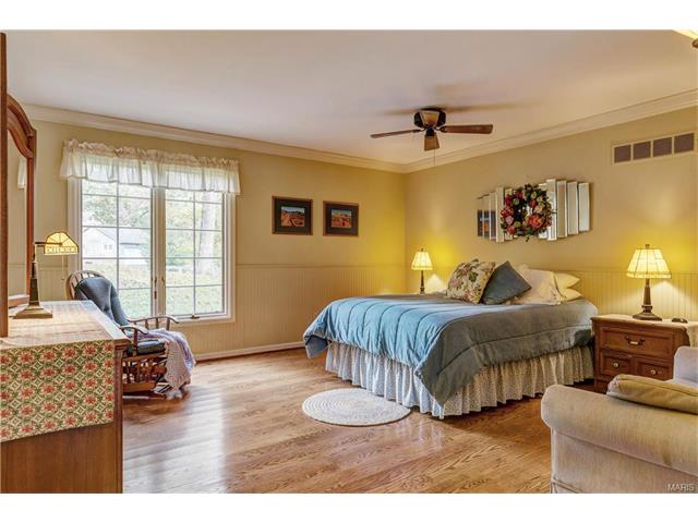 447 Shadowridge Ct, Ballwin, MO 63011 photo 21