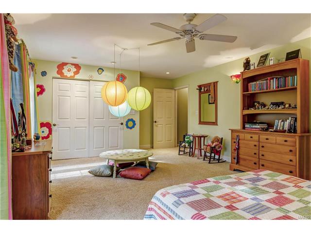 447 Shadowridge Ct, Ballwin, MO 63011 photo 27