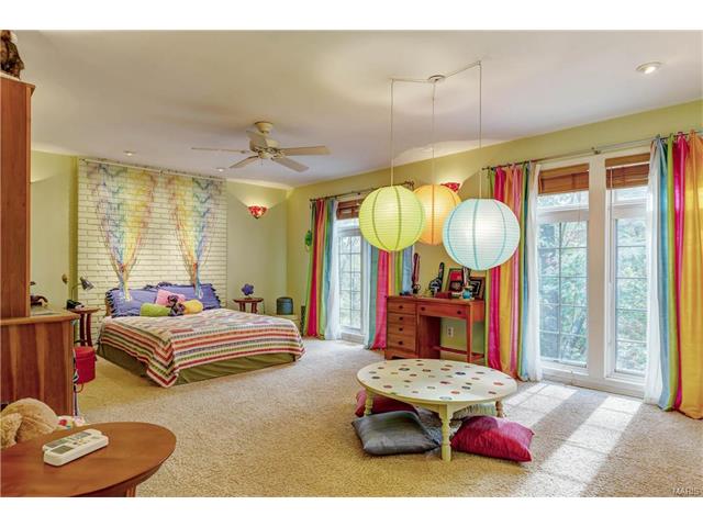 447 Shadowridge Ct, Ballwin, MO 63011 photo 26