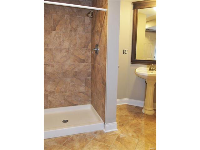 24 Dorchester Ct, Saint Peters, MO 63376 photo 23