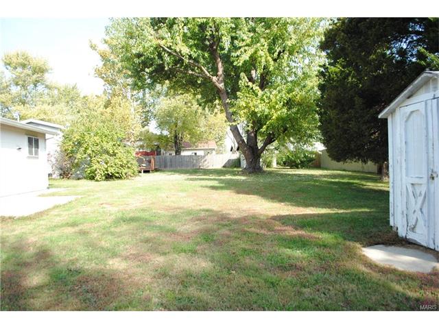 502 Clover Ln, O'fallon, MO 63366 photo 4