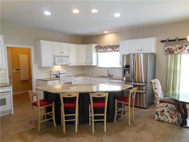 1119 Cypress Point Dr, O'fallon, MO 63366 photo 8