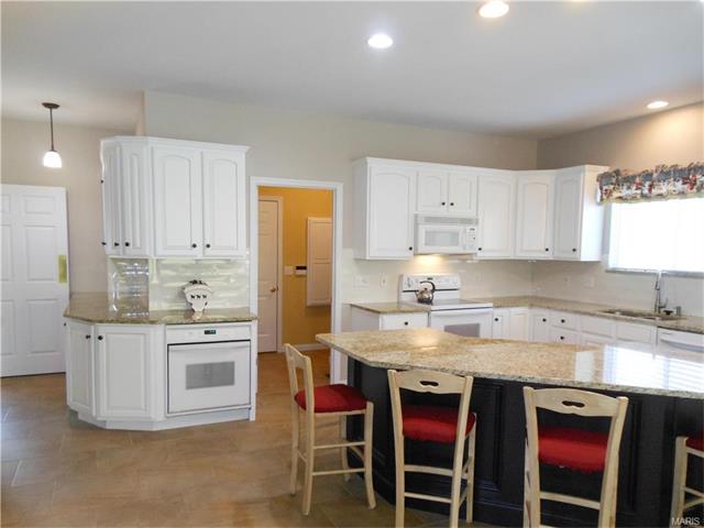 1119 Cypress Point Dr, O'fallon, MO 63366 photo 10