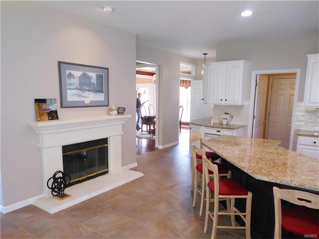 1119 Cypress Point Dr, O'fallon, MO 63366 photo 11