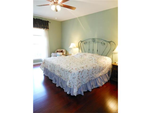 1119 Cypress Point Dr, O'fallon, MO 63366 photo 17
