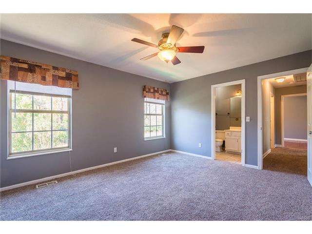 1419 Pepperdine Ct, Ballwin, MO 63021 photo 13