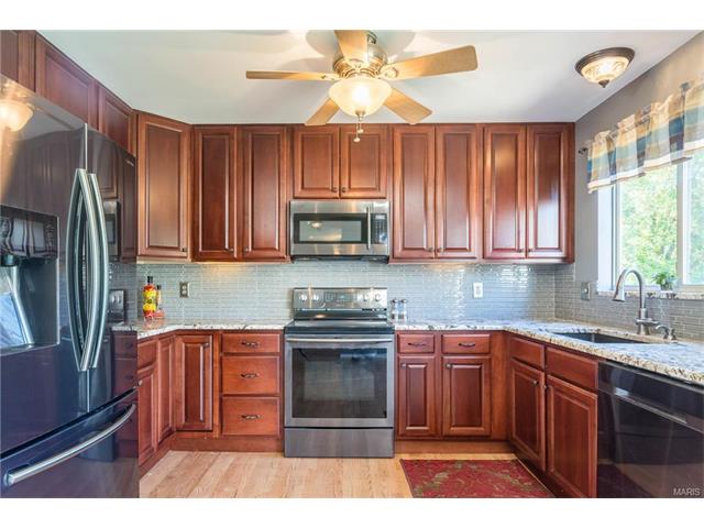 1419 Pepperdine Ct, Ballwin, MO 63021 photo 10