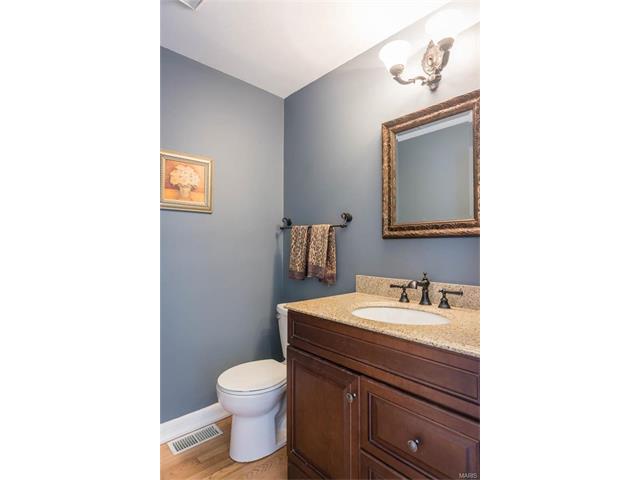 1419 Pepperdine Ct, Ballwin, MO 63021 photo 8