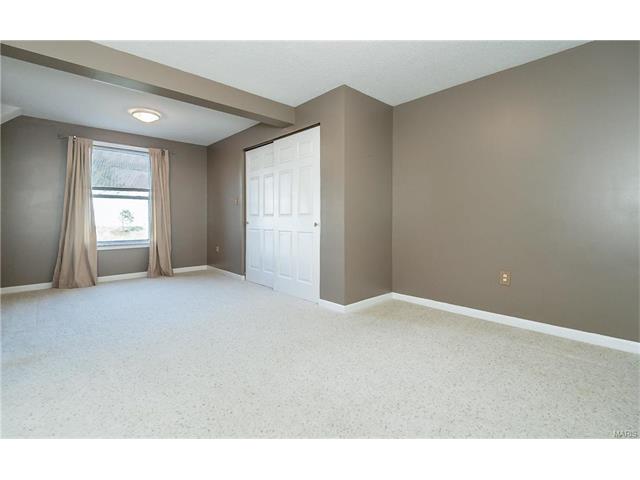 425 Arbor Meadow Ct, Ballwin, MO 63021 photo 32