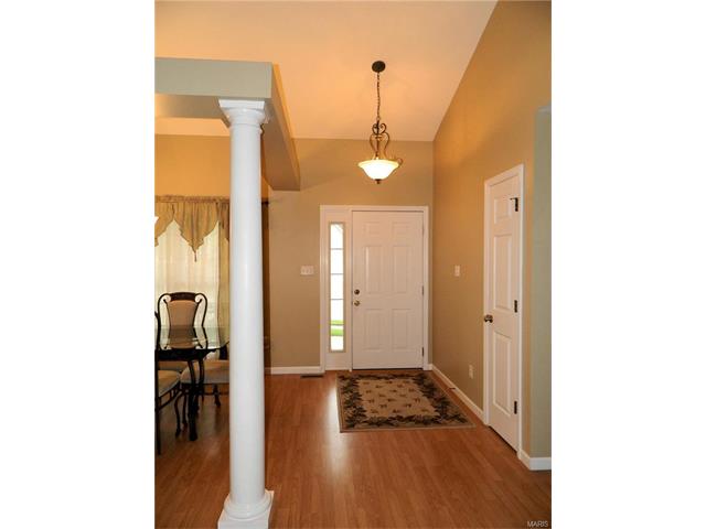715 Longfellow Cir, O'fallon, MO 63366 photo 3