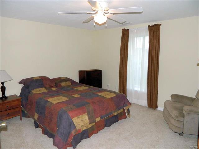 715 Longfellow Cir, O'fallon, MO 63366 photo 32
