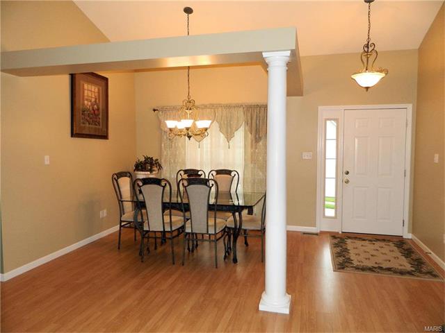 715 Longfellow Cir, O'fallon, MO 63366 photo 4