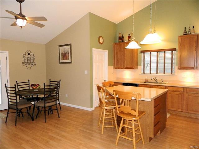 715 Longfellow Cir, O'fallon, MO 63366 photo 14