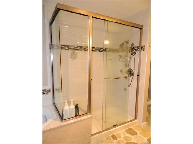 715 Longfellow Cir, O'fallon, MO 63366 photo 21