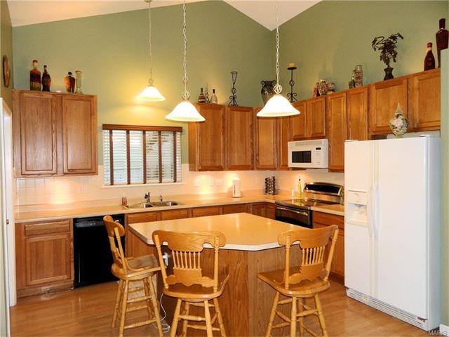 715 Longfellow Cir, O'fallon, MO 63366 photo 15