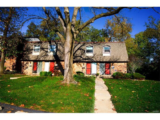 201 Braeshire Dr #B, Ballwin, MO 63021 photo 1