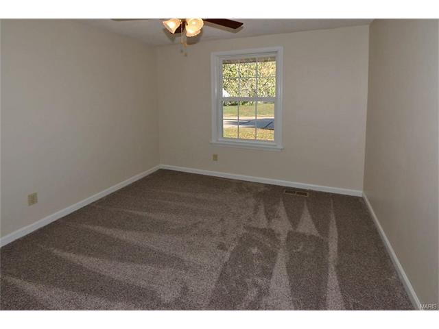 1905 Pebble Brook Dr, O'fallon, MO 63366 photo 12
