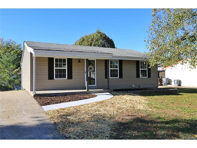 1905 Pebble Brook Dr, O'fallon, MO 63366 photo 1