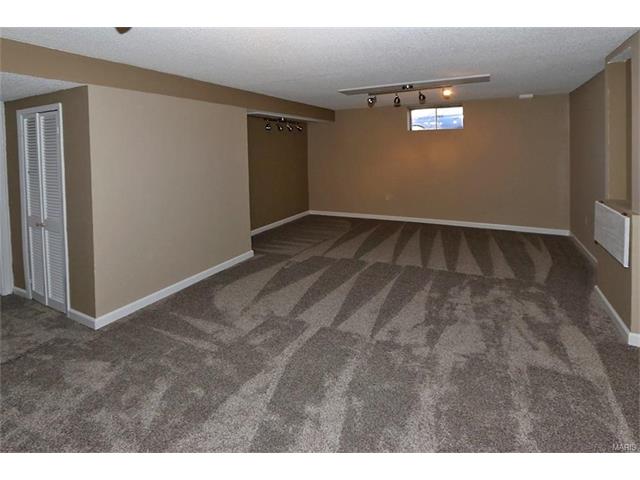 1905 Pebble Brook Dr, O'fallon, MO 63366 photo 16