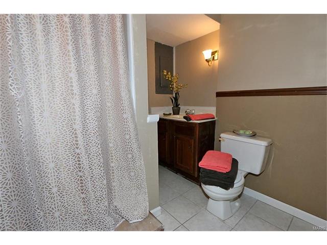 1905 Pebble Brook Dr, O'fallon, MO 63366 photo 17