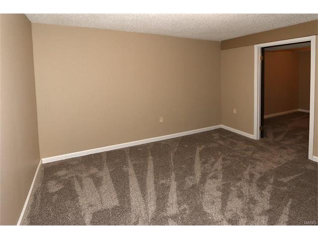 1905 Pebble Brook Dr, O'fallon, MO 63366 photo 18