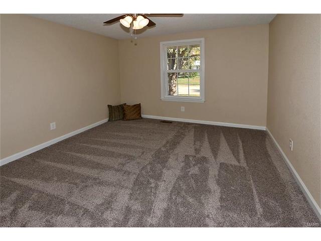 1905 Pebble Brook Dr, O'fallon, MO 63366 photo 11