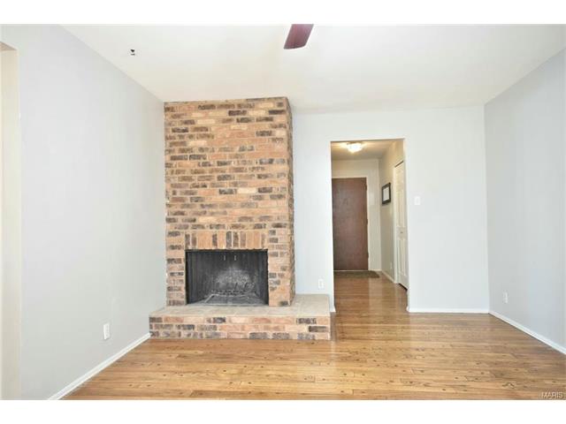 415 Auber Dr, Ballwin, MO 63011 photo 5