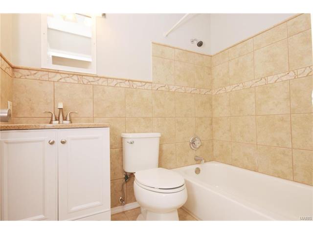 415 Auber Dr, Ballwin, MO 63011 photo 15