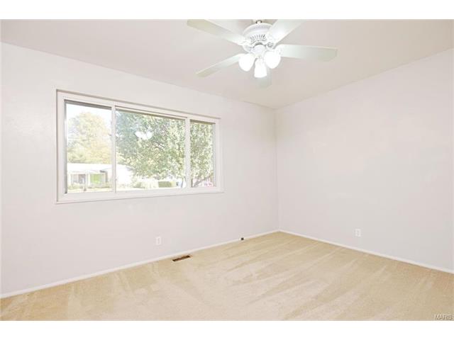 415 Auber Dr, Ballwin, MO 63011 photo 11