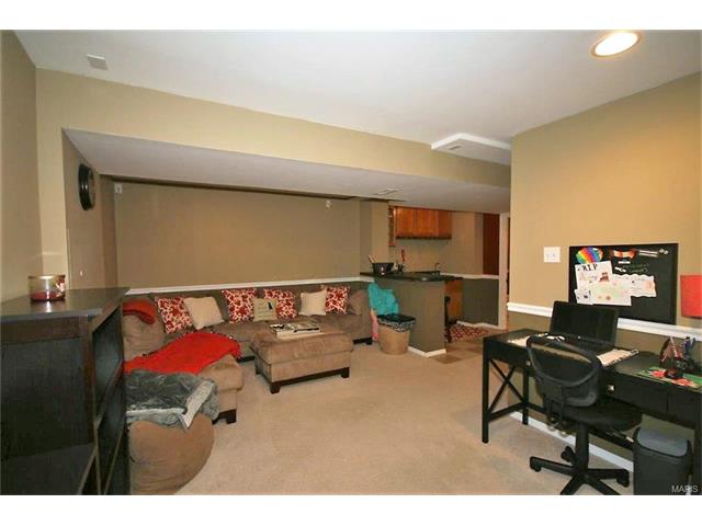 350 Heritage Cmns, O'fallon, MO 63368 photo 17