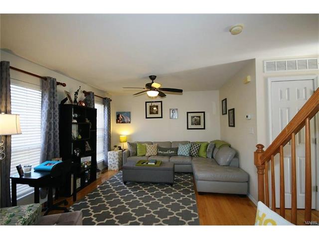 350 Heritage Cmns, O'fallon, MO 63368 photo 3