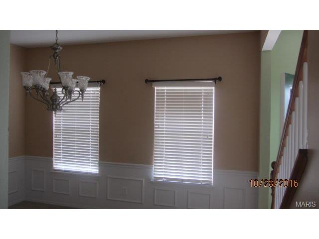 301 Hawks View Dr, O'fallon, MO 63368 photo 4