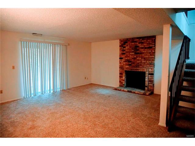1633 Award Dr, Ballwin, MO 63021 photo 14