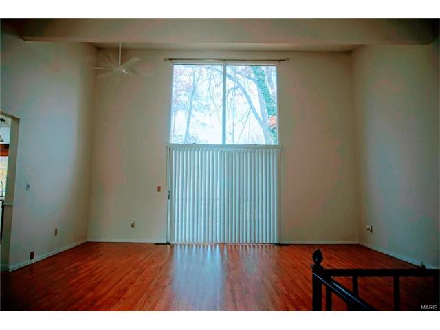 1633 Award Dr, Ballwin, MO 63021 photo 3