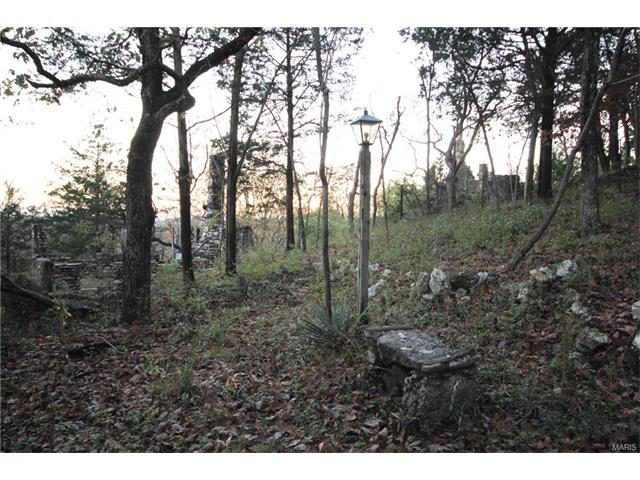 533 Palisades Rd, Ballwin, MO 63021 photo 9