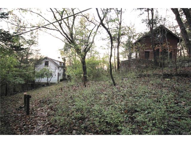 533 Palisades Rd, Ballwin, MO 63021 photo 3